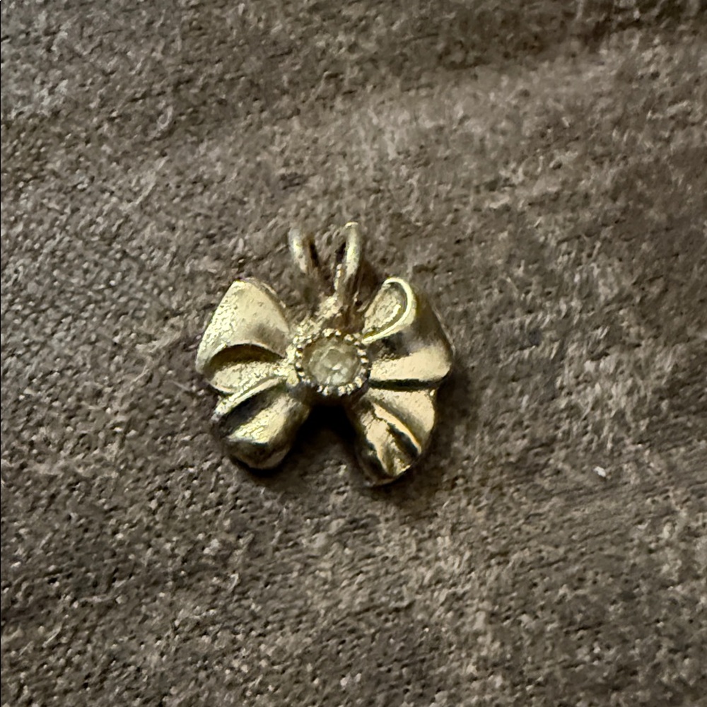 Vintage Gold Bow Pendant with Center Stone